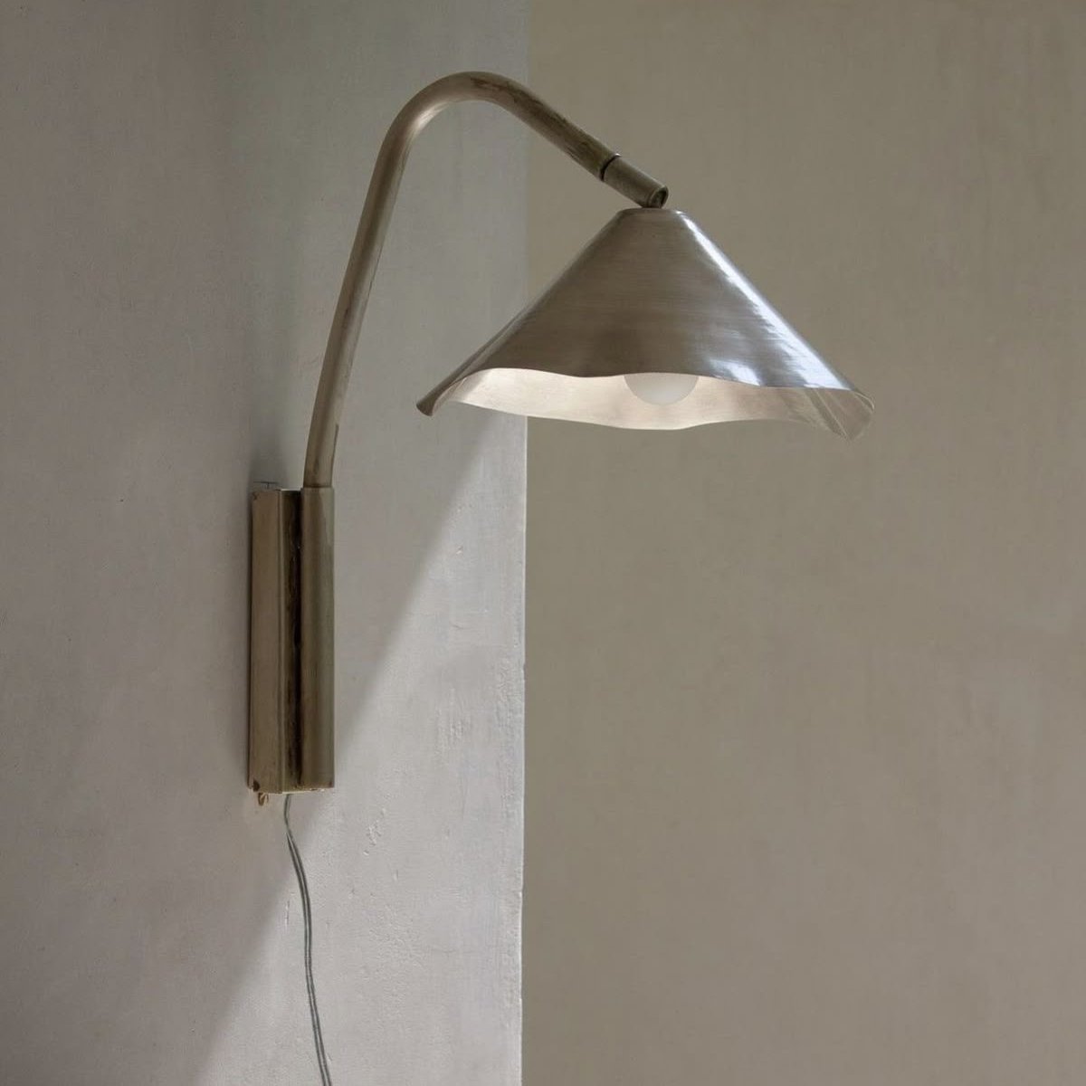 主图-01 Lumind Mid‑Century Wall Lamp LD-20 - Image 1